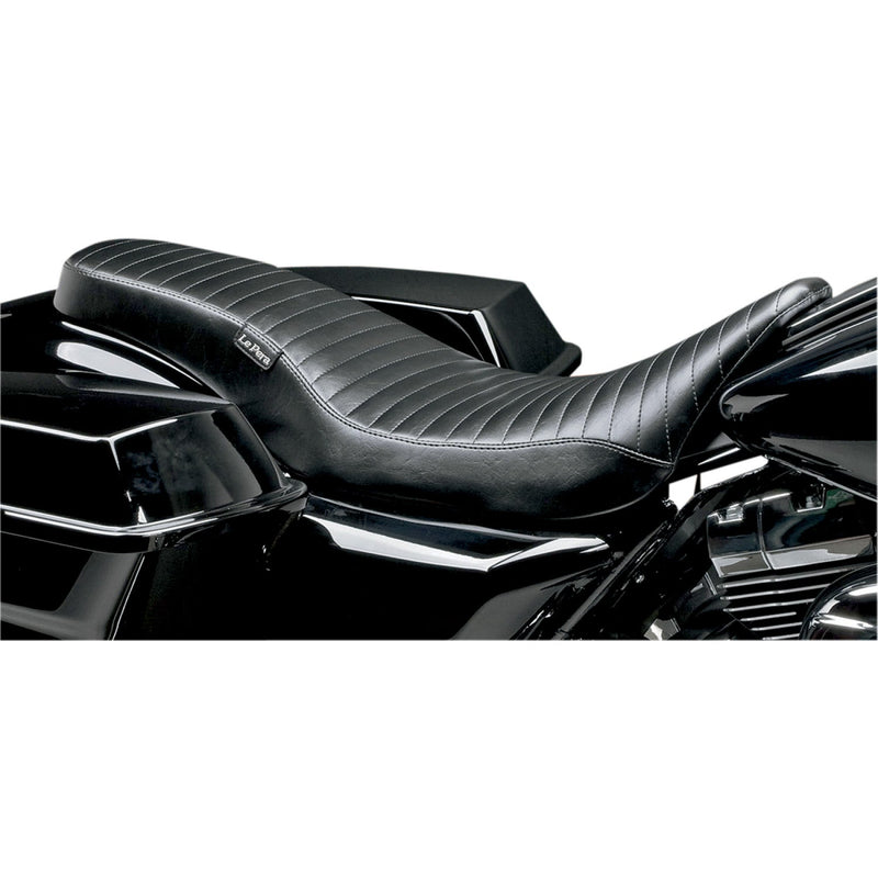 Le Pera Cobra 2-Up Seat for Harley 08-25 Touring (excl. 23-25 CVO; 24-25 Road Glide / Street Glide) / Pleated Black  - Customhoj