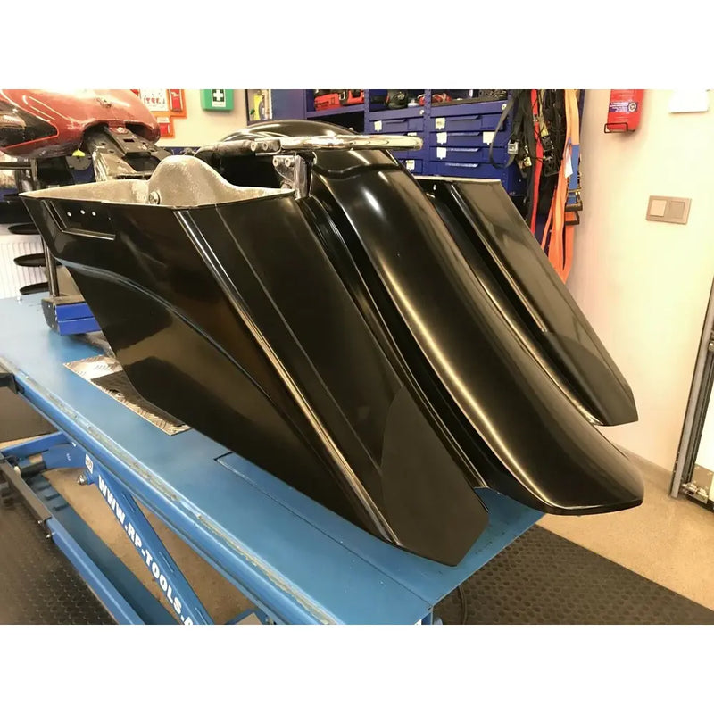 Killer Custom Stretched Saddlebag & Fender Kit for Harley