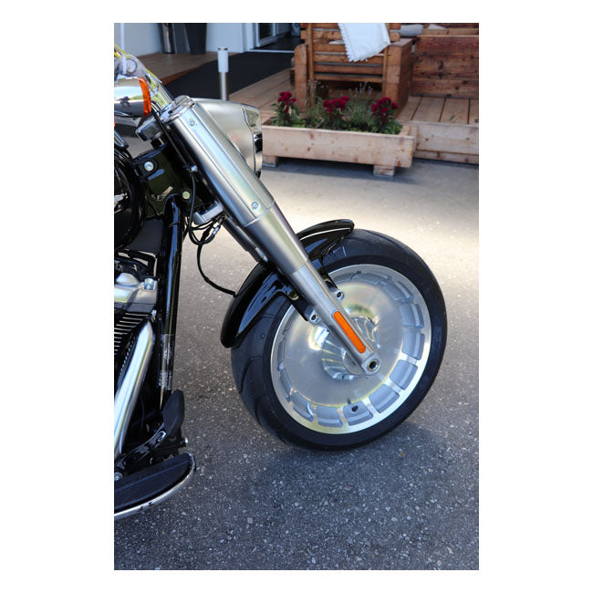 CULTWERK HD framskärm Svart blank Cult-Werk Framskärm Custom V1. Softail FLFB Fat Boy 18-20; FLFBS Fat Boy 18-21 Customhoj